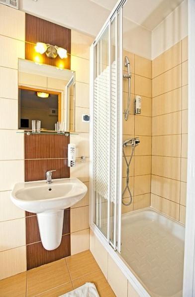Hotel Rypsowka Nowy Sącz Rum bild
